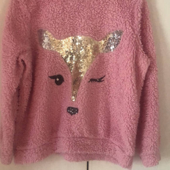 Woman’s pink Sherpa sweater - Picture 4 of 9
